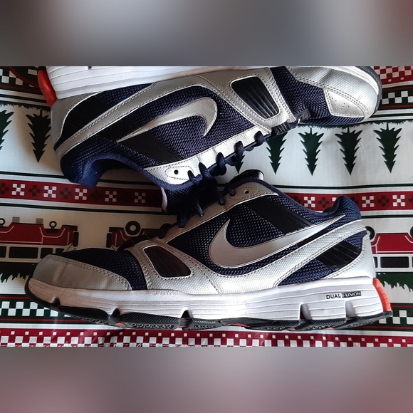 Nike Dual Fusion Trail Running Shoes - Picture 6 of 16